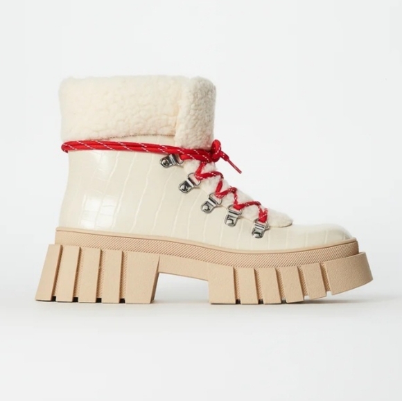 Leigh Lace-Up Bootie 8.5 MSRP $66.95 - Picture 5 of 10